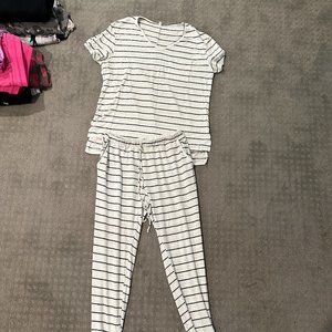 Pink Blush Maternity pajama set, size M.